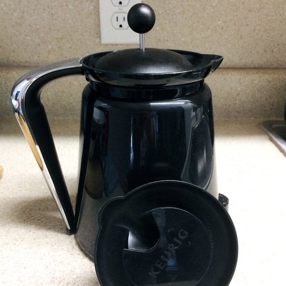 Keurig 2.0 Carafe with an extra french press